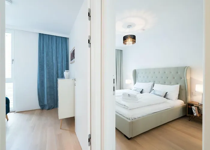 | Spacious Serviced In Directly At The U4 * Viena