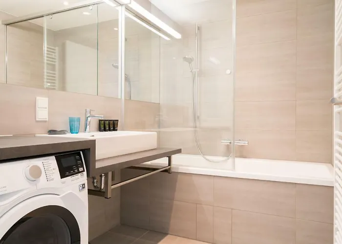 | Spacious Serviced In Directly At The U4 * Viena